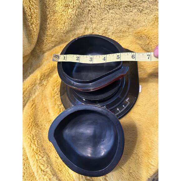 Vtg Chinese Red Lacquered Presentation jewerly trinket Box Strawberries Design - Picture 8 of 11